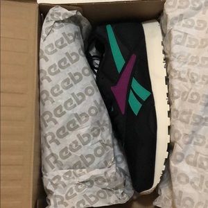 NEW Women’s Reebok Rapide Monotemp size 10